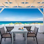 Tania Milos Pensionat 4*