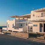 塔尼亚米洛斯旅馆 4*