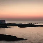Tania Milos 게스트하우스 4*